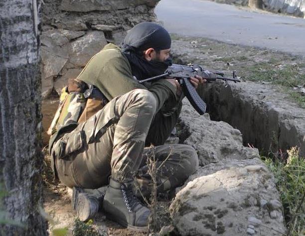 Militant killed, cop injured in Achabal brief gunfight